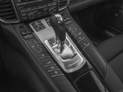 2016 Porsche Panamera Edition