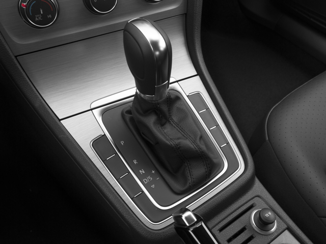 2017 Volkswagen Golf TSI S 4-Door