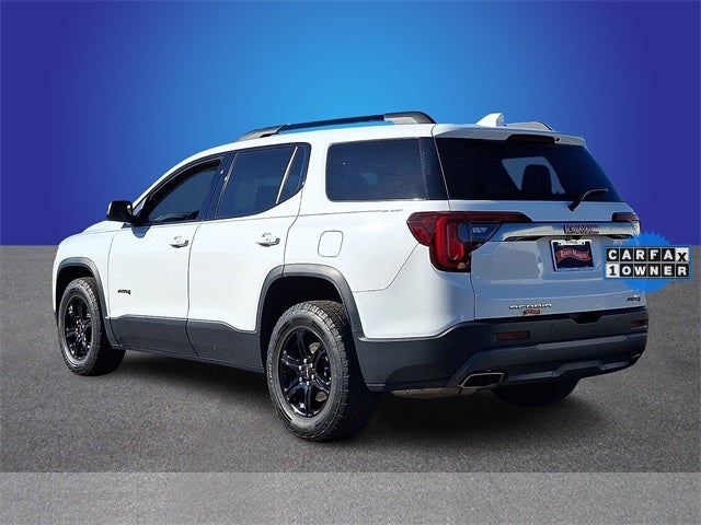 2022 GMC Acadia AT4