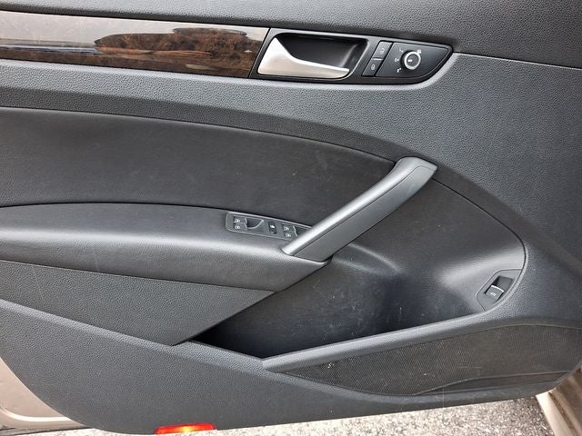 2015 Volkswagen Passat TDI SEL Premium