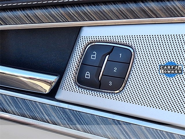 2019 Lincoln Nautilus Black Label