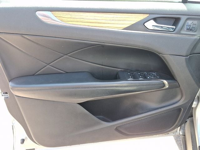 2016 Lincoln MKC Select