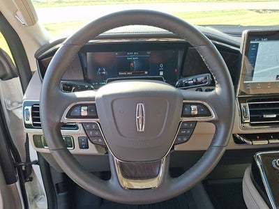 2024 Lincoln Navigator Premiere