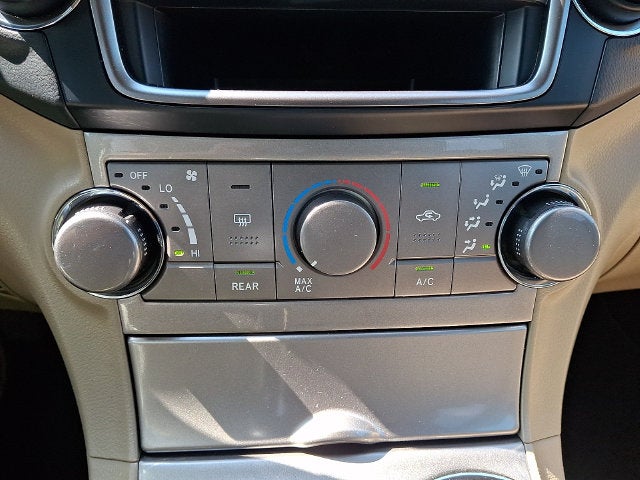 2013 Toyota Highlander Base