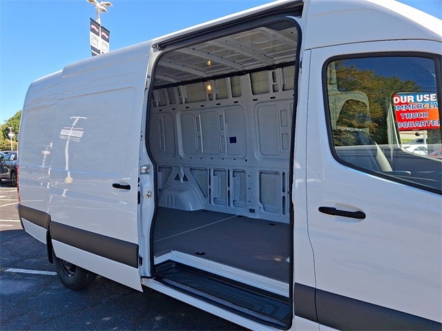 2025 Mercedes-Benz Sprinter 2500 Cargo 170 WB High Roof