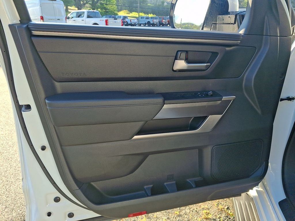 2024 Toyota Sequoia SR5