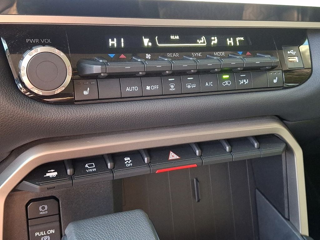 2024 Toyota Sequoia SR5