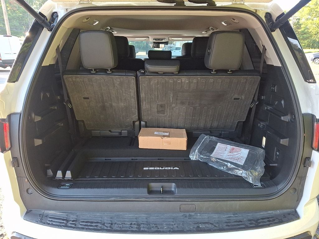 2024 Toyota Sequoia SR5