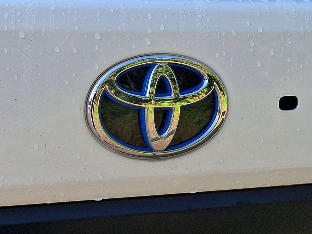 2024 Toyota Sequoia SR5