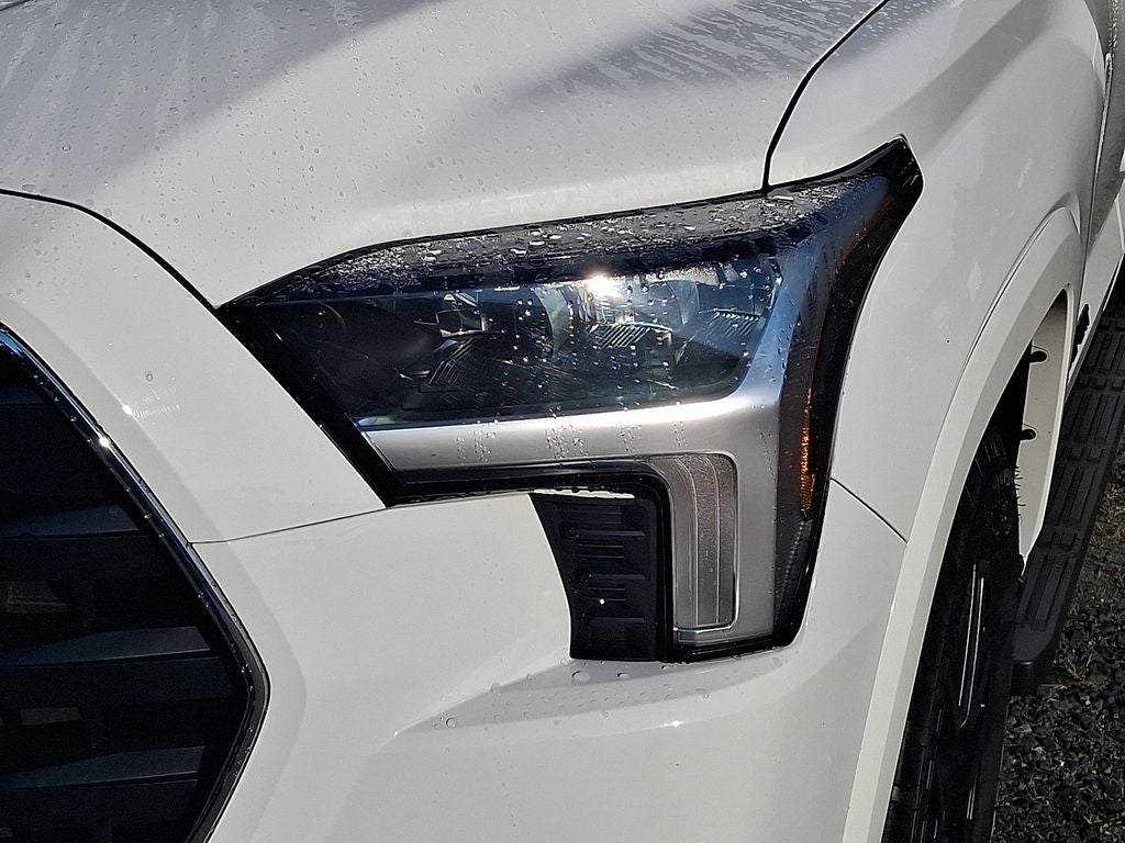 2024 Toyota Sequoia SR5
