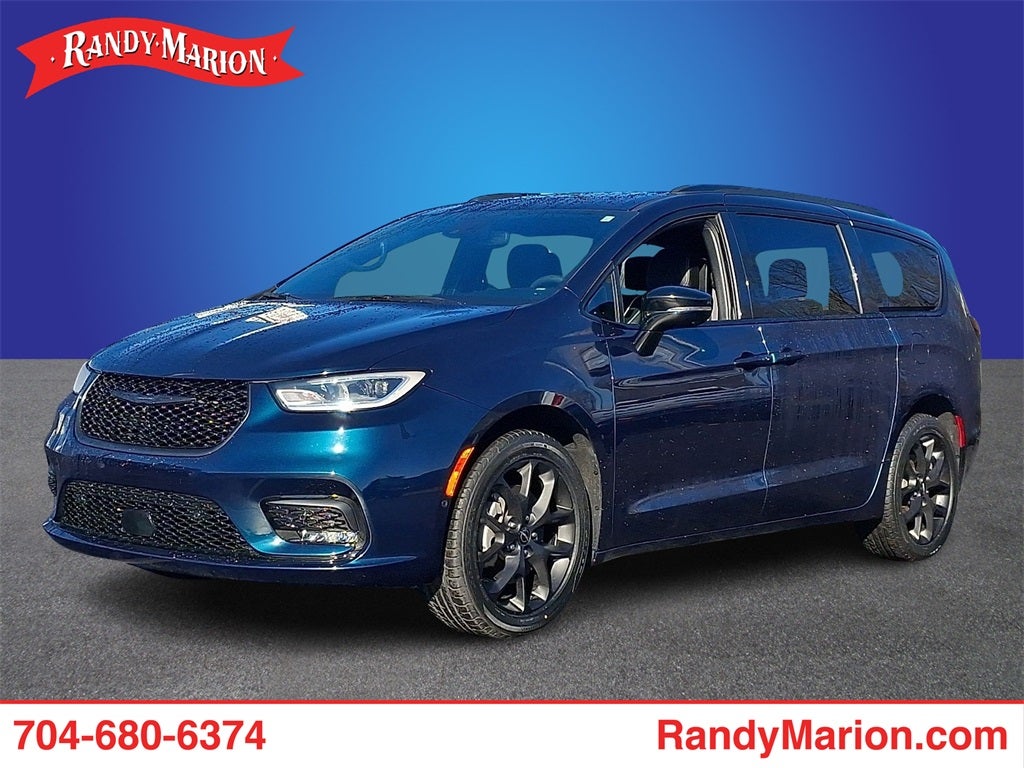 2023 Chrysler Pacifica Limited AWD