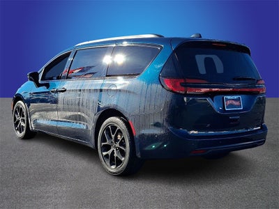 2023 Chrysler Pacifica Limited AWD