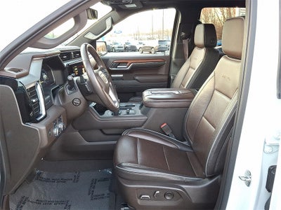 2022 GMC Sierra 1500 4WD Crew Cab Short Box Denali