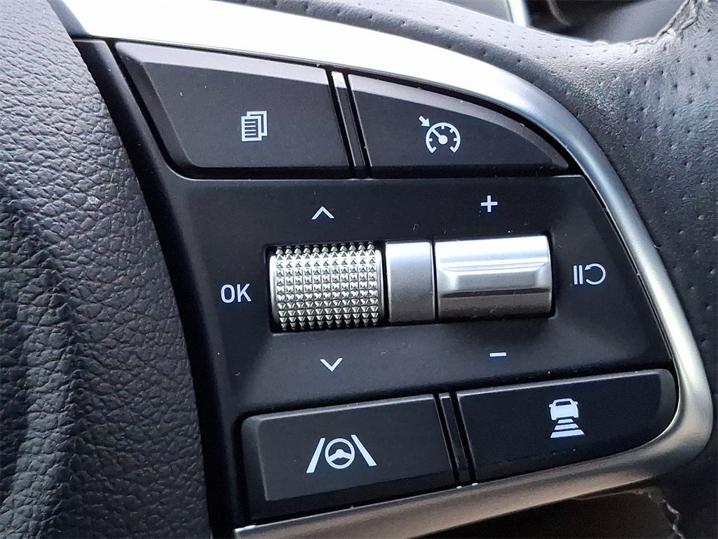 2023 Genesis G70 2.0T AWD