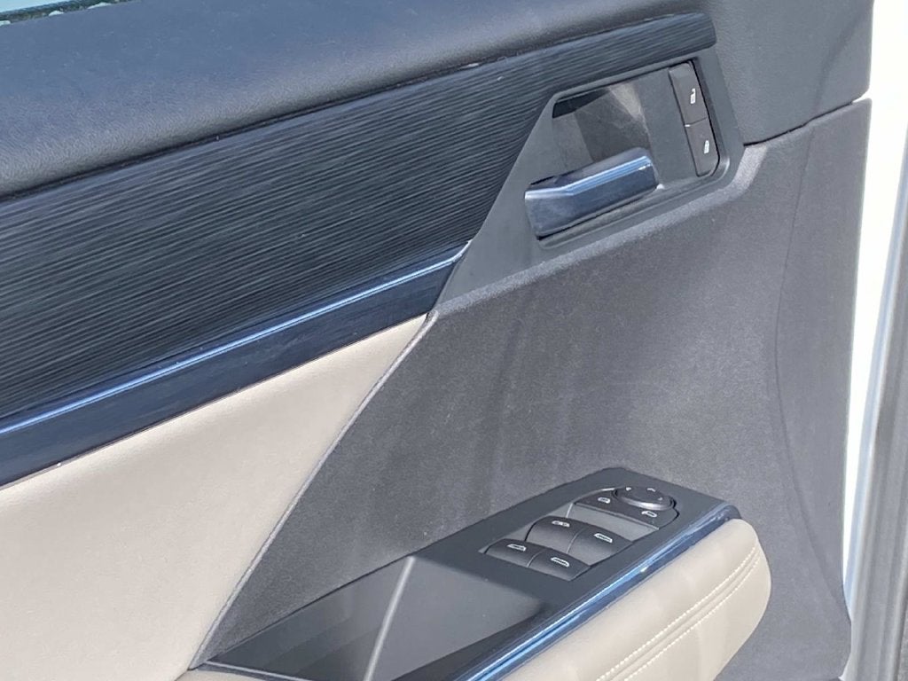 2026 GMC Acadia Elevation Pano Roof * Leather
