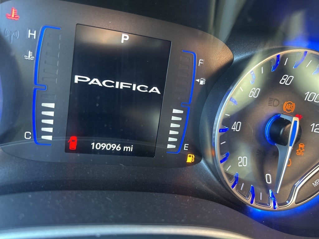 2020 Chrysler Pacifica Touring L