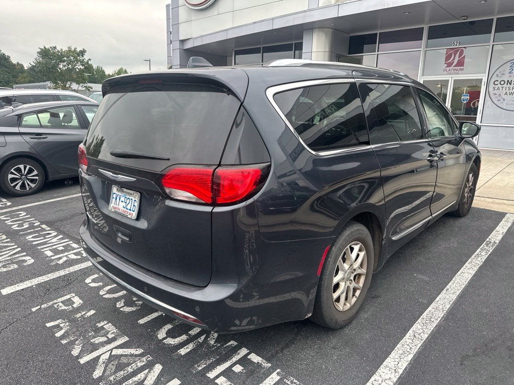 2020 Chrysler Pacifica Touring L