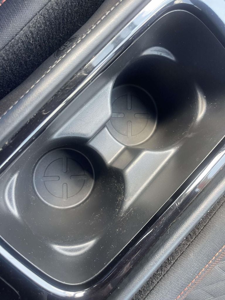 2022 Nissan Kicks SR