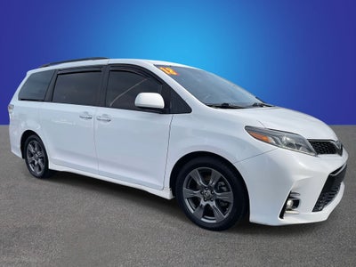 2018 Toyota Sienna SE 8 Passenger