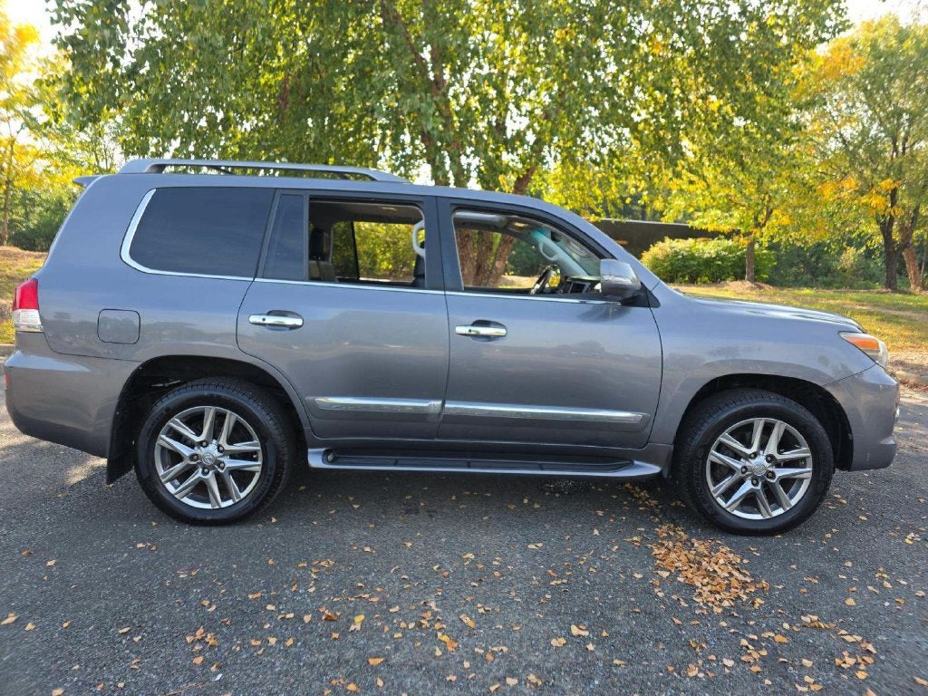 2013 Lexus LX 570