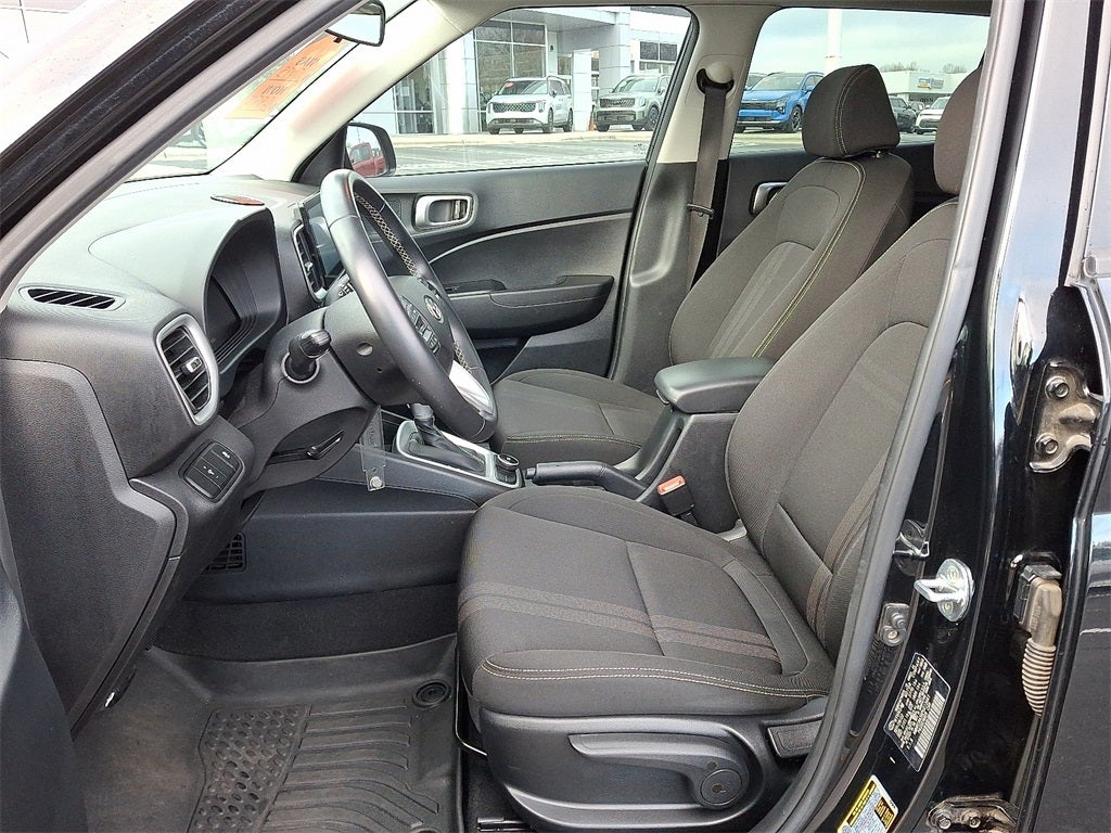 2023 Hyundai Venue SEL