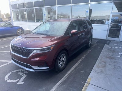 2024 Kia Carnival LX
