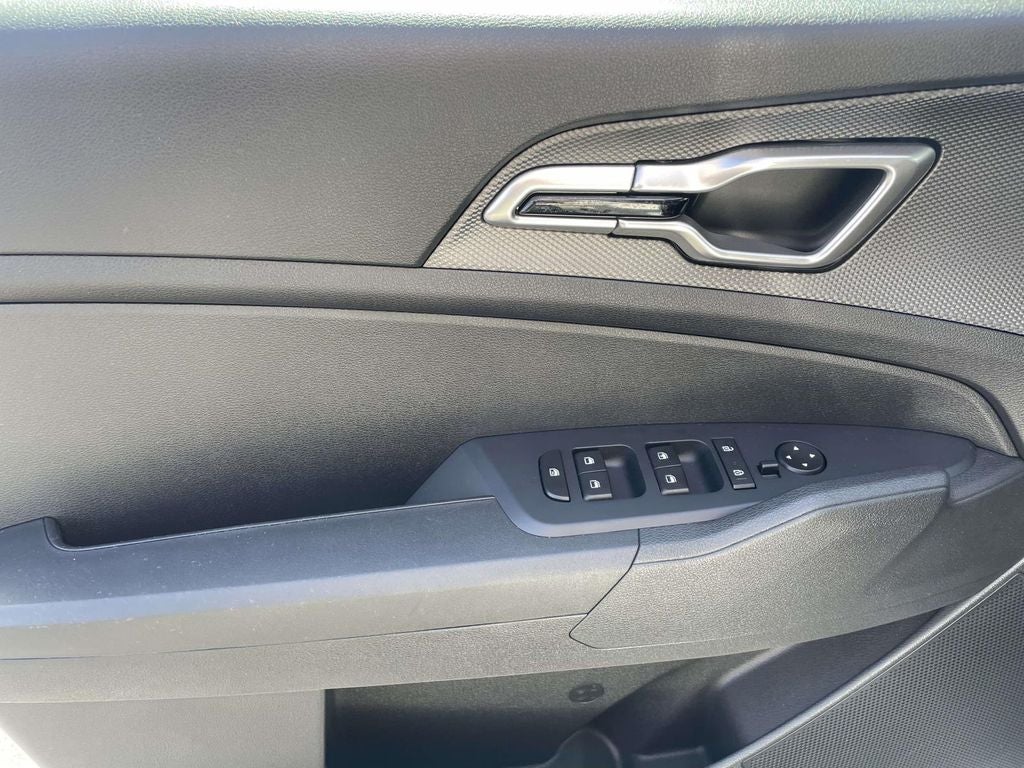 2025 Kia Sportage Hybrid LX
