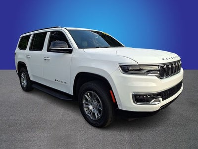 2023 Jeep Wagoneer Base