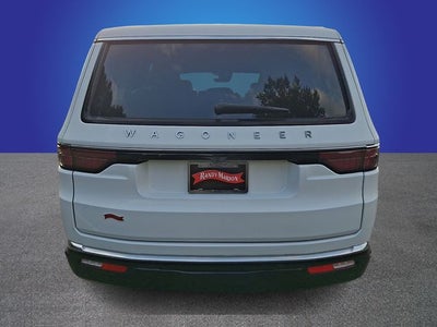 2023 Jeep Wagoneer Base