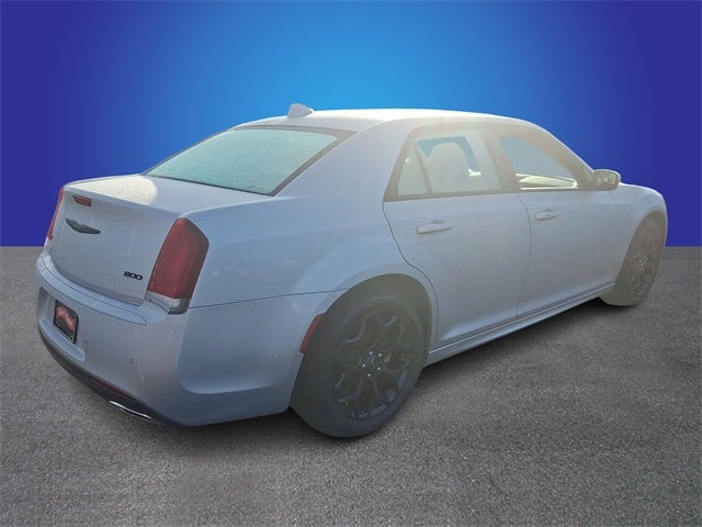 2023 Chrysler 300 Touring