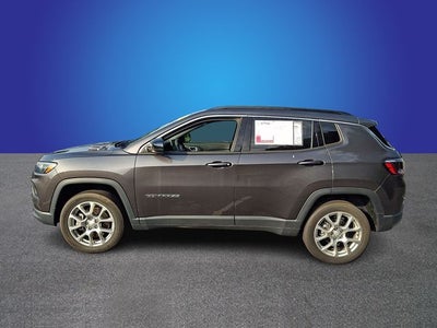 2023 Jeep Compass Latitude Lux