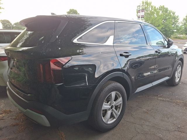 2025 Kia Sorento LX
