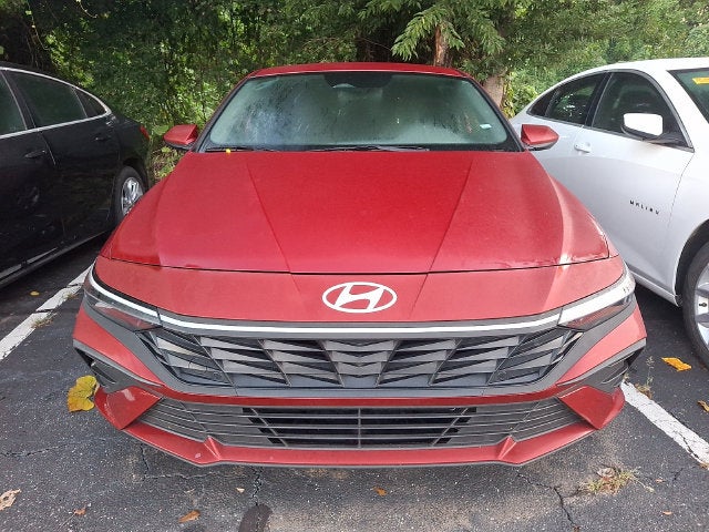 2025 Hyundai Elantra SE