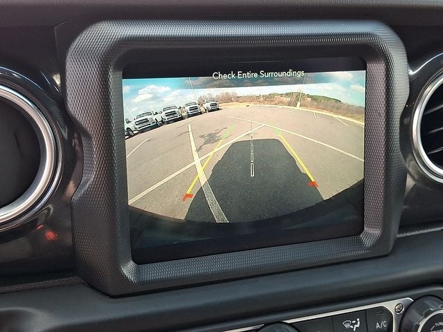 2023 Jeep Wrangler Sahara Altitude