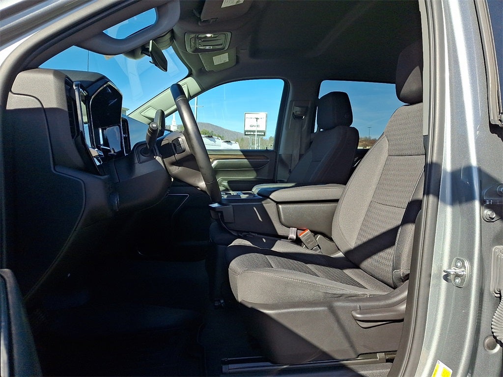 2023 Chevrolet Silverado 1500 LT LT1