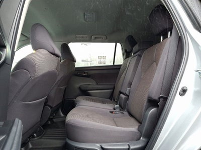 2024 Toyota Highlander LE