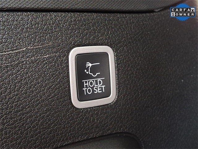 2024 Jeep Wagoneer Base