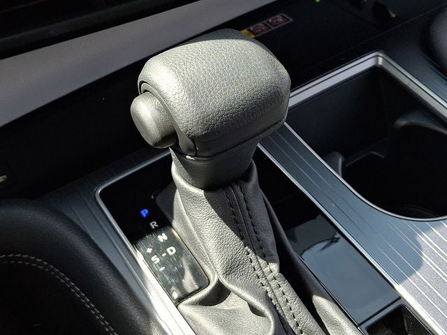 2025 Toyota Sienna LE 8 Passenger