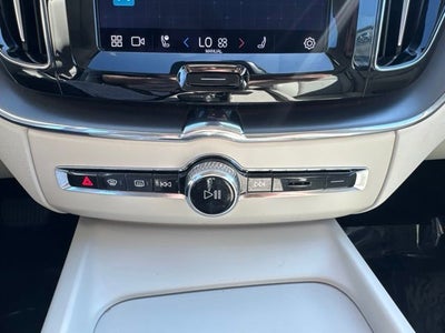 2023 Volvo XC60 B5 Core