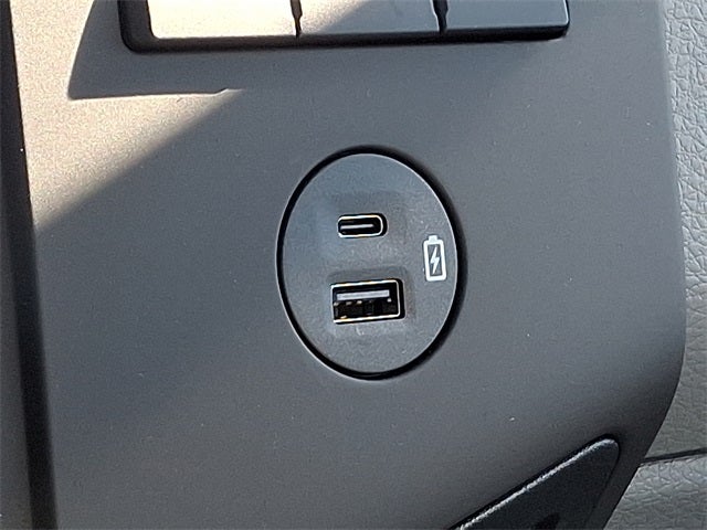 2023 Ford F-650SD Base