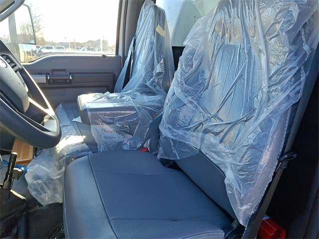 2023 Ford F-650SD Base