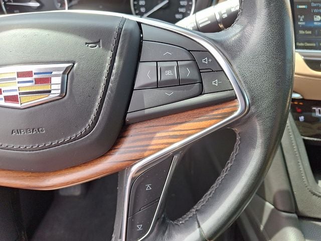 2019 Cadillac XT5 Platinum