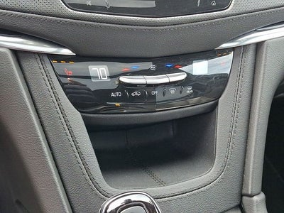 2024 Cadillac XT6 Luxury