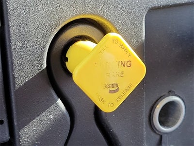 2018 International 4300 26FT BOX