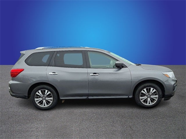 2019 Nissan Pathfinder SV