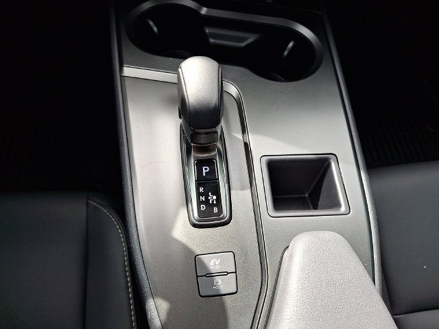 2025 Lexus UX 300h
