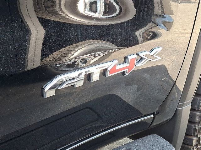 2023 GMC Sierra 1500 AT4X