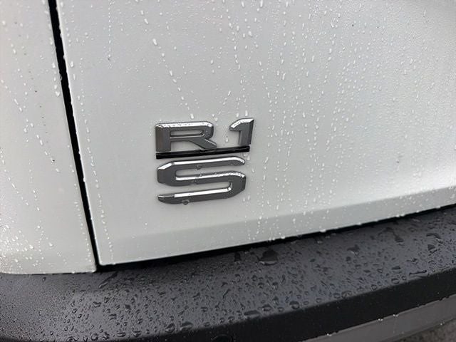 2025 Rivian R1S Adventure
