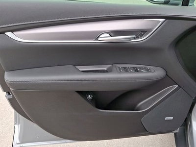 2026 Cadillac XT5 Luxury