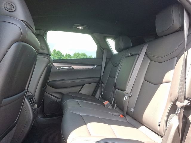 2025 Cadillac XT5 Luxury